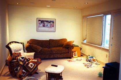 Livingroom Before Staging